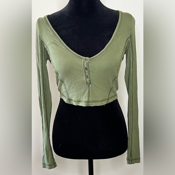 Urban outfitters Out from under cropped scoop neck henley long sleeves small EUC - Picture 2 of 6